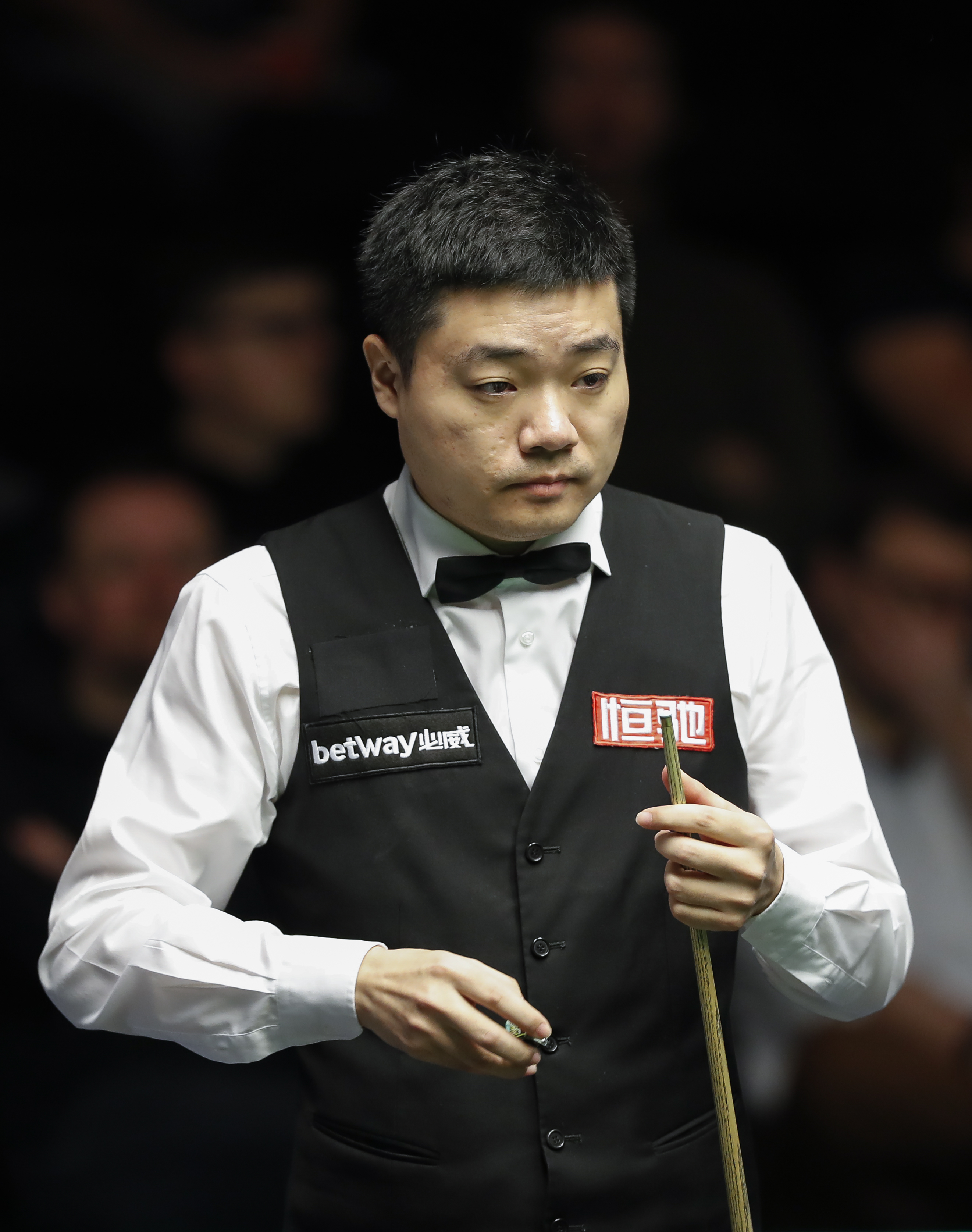 把米兰压在 把米兰压在